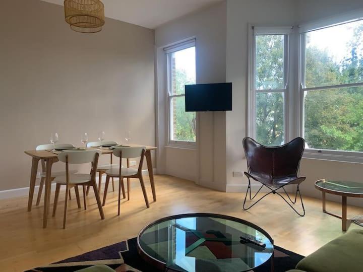 Lovely Spacious 1-Bedroom Flat In Tufnell Park Close To Central London Kültér fotó